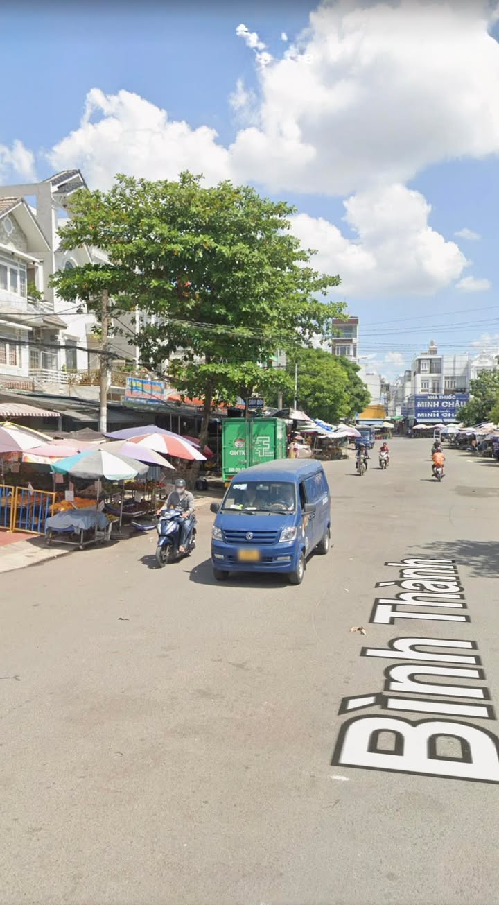 Nhà mặt tiền đường Bình Thành Quận Bình Tân 114m² giá 30 triệu - Kinh doanh sầm uất ngay!