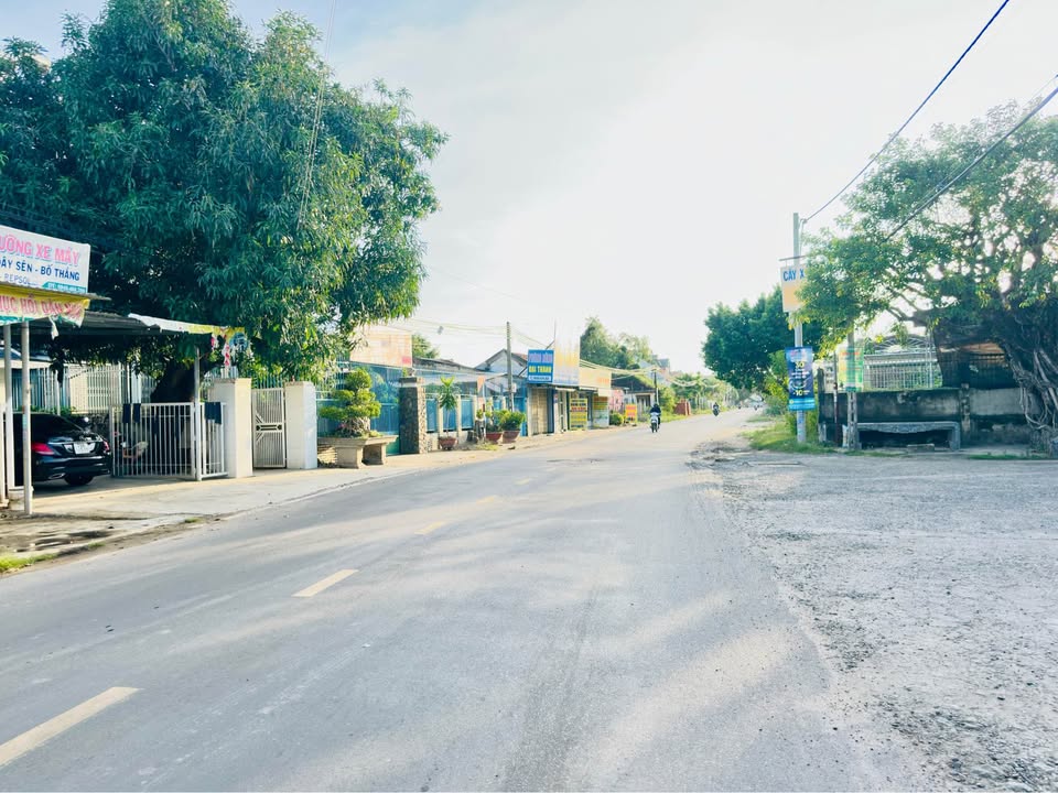 Đất nền Nguyễn Huệ, Vạn Thắng 300m² giá 4.5 tỷ - Cơ hội đầu tư vàng!