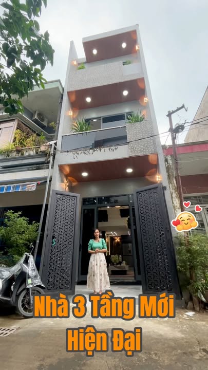 Nhà 3 tầng hiện đại tại Thanh Khê, Đà Nẵng - Giá 5 tỷ, ô tô tránh