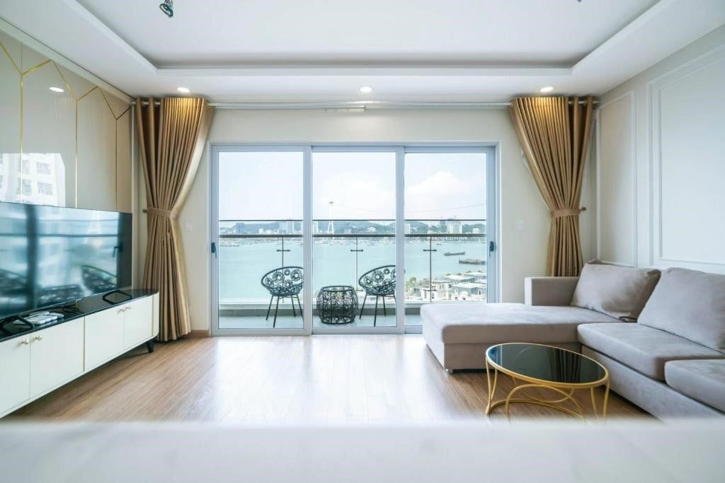 Căn hộ The Sapphire Hòn Gai 92m² giá 4 tỷ - View biển tuyệt đẹp!