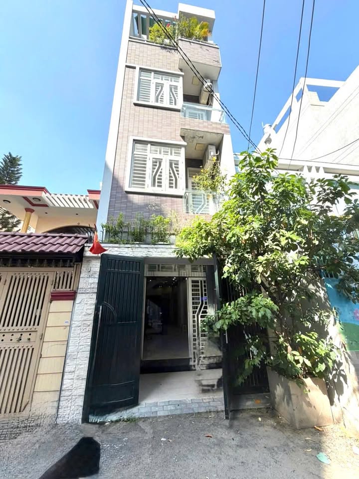 Nhà mặt tiền chợ Bà Chiểu, Bình Thạnh 72m² giá 13.5 tỷ - Đầu tư sinh lời ngay!