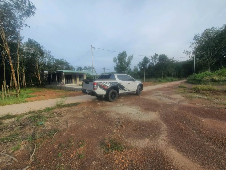 Đất thổ cư 100m² tại ấp Tân Hà, Đồng Phú, Bình Phước 6353m² - Giá chỉ 1.7 tỷ!