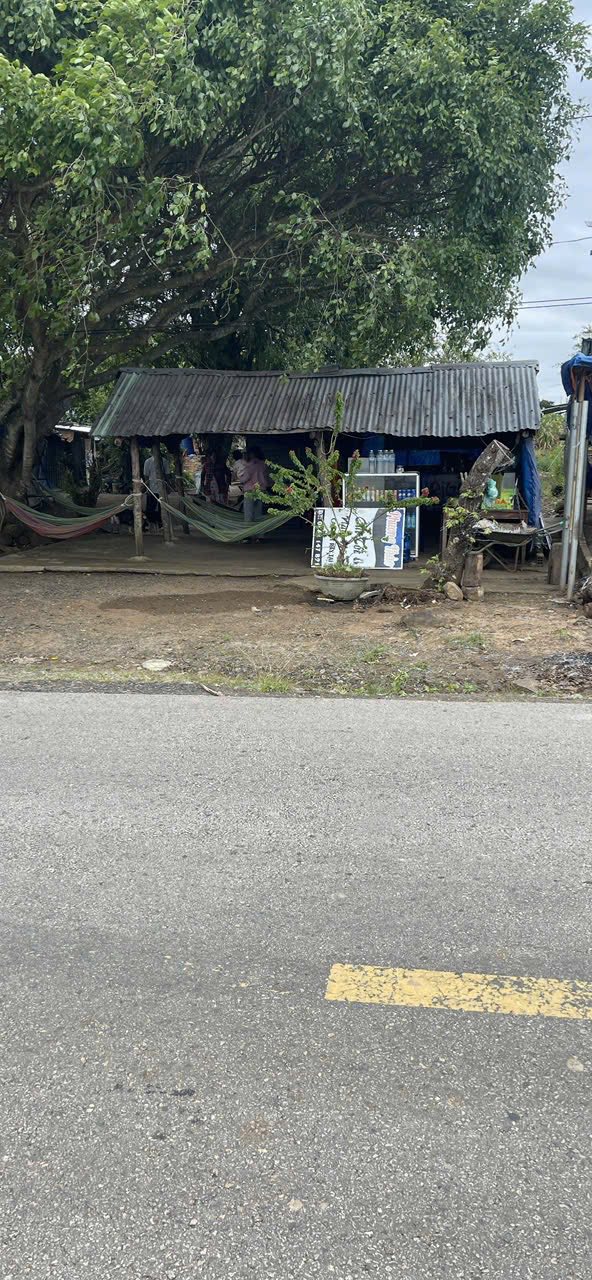 Quán nước Kông Chro 270m² giá 220 triệu - Kinh doanh ngay không cần sửa chữa!