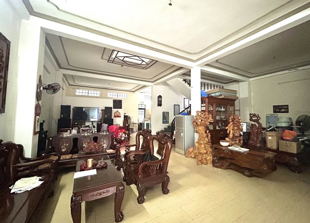 Nhà 2 tầng đường Cầm Bá Thước, Hải Châu 191m² giá 2 tỷ - Pháp lý rõ ràng, sẵn sàng vào ở!