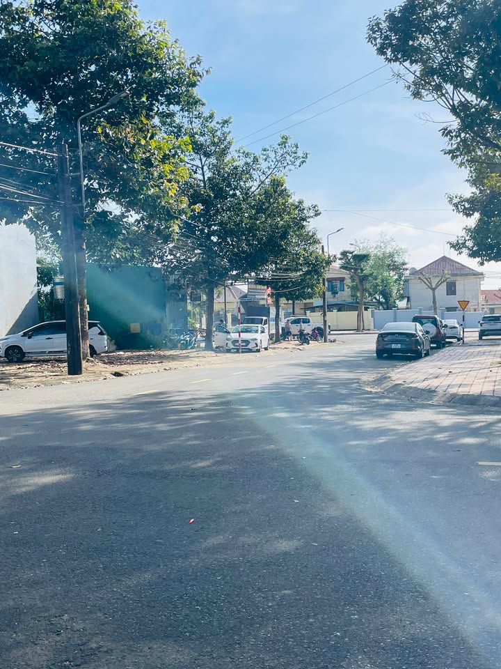 Mặt tiền Duy Tân, Bảo Lộc 207m² giá 9.2 tỷ - Đầu tư sinh lời ngay!