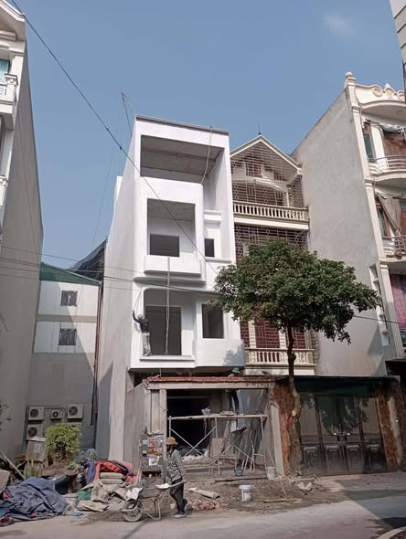 Nhà 4 tầng mặt đường Đỗ Quang, Nam Định 81m² giá 6.5 tỷ - Cơ hội đầu tư tuyệt vời!