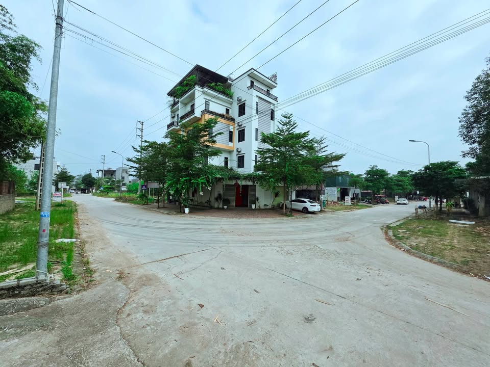 Lô góc đất KDC Bố Hạ Yên Thế 82m² giá chỉ 2 tỷ - Đầu tư sinh lời ngay!