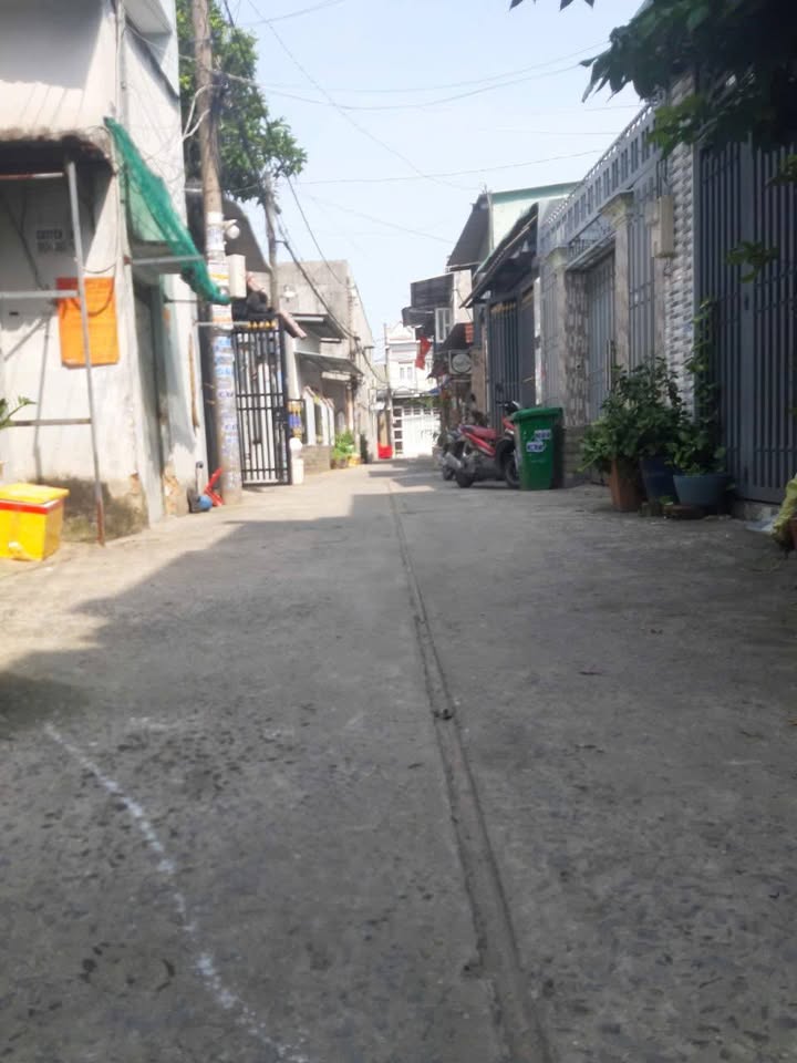 Nhà phố Hiệp Thành Quận 12 35m² giá 2.05 tỷ - Sổ đỏ chính chủ!