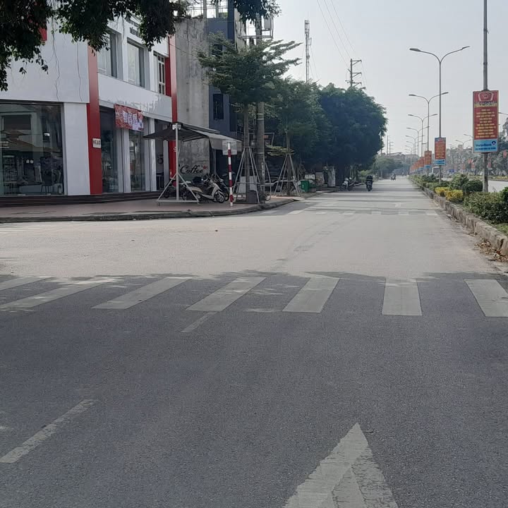 Bán đất tặng nhà Khu đô thị Đức Dương 100m² giá 1.1 tỷ - Kinh doanh lý tưởng!