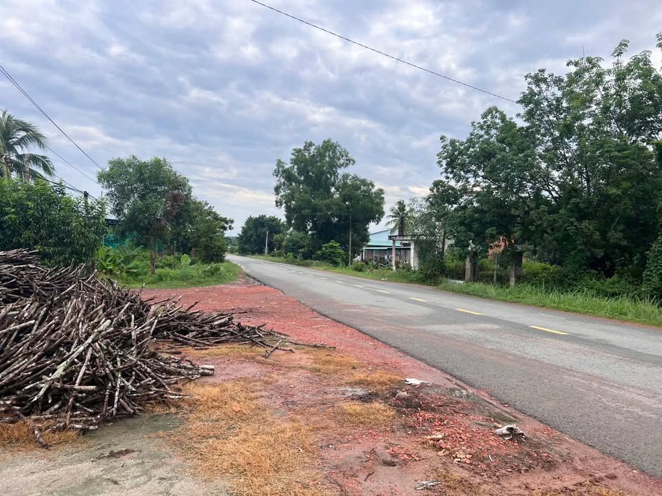 Đất mặt tiền ĐT788, xã Phước Vĩnh, 2400m² giá 2.6 tỷ - Cơ hội đầu tư lý tưởng!