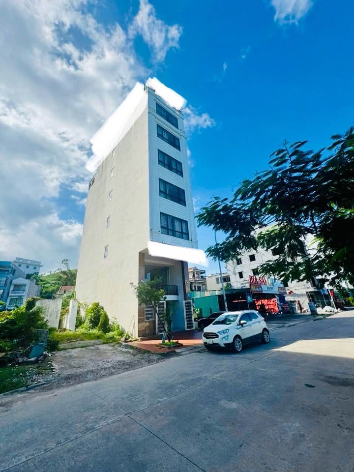 Nhà nghỉ 6 tầng Bãi Cháy 75m² giá chỉ 1xx triệu - View hồ tuyệt đẹp!