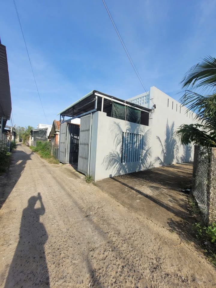 Nhà cấp 4 đẹp tại Hòa Hiệp Trung, Đông Hòa, Phú Yên - Diện tích 110m² chỉ 1.65 tỷ - Bớt lộc cho khách thiện chí!