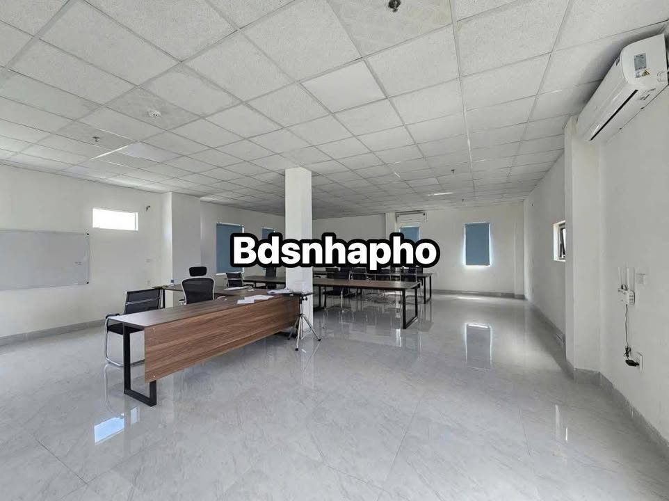 Văn phòng cho thuê mặt tiền Lê Thanh Nghị, quận Hải Châu - Diện tích 205m², giá 20 triệu/tháng