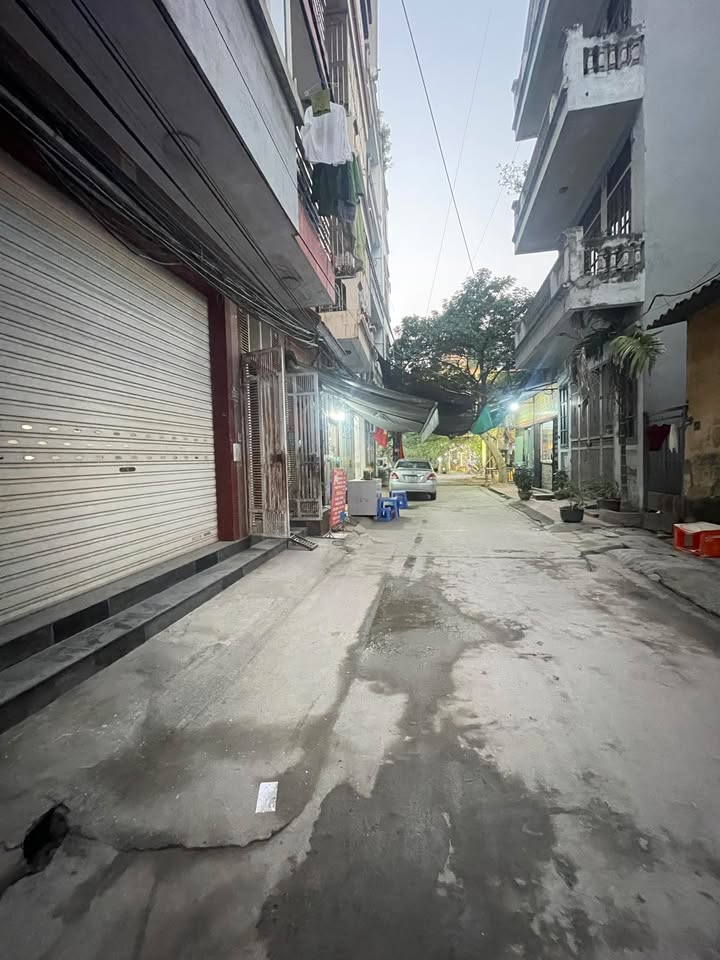 Nhà phân lô phố Phạm Văn Nghị, quận Bắc Từ Liêm 50m² giá 10 tỷ - Kinh doanh sầm uất!