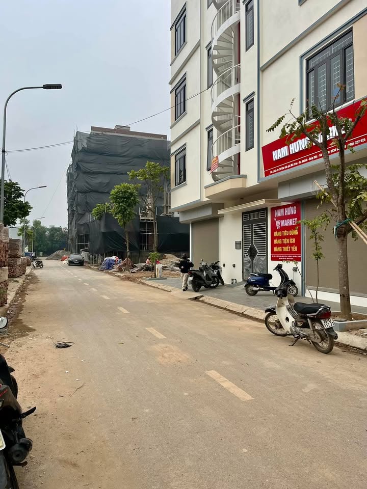 Đất nền Đông La, Hoài Đức 105m² giá 17.2 tỷ - Vị trí tiềm năng vàng!