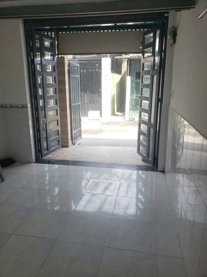 Kiot cho thuê đường Nguyễn Duy Cung, Gò Vấp 4 triệu - Mặt bằng kinh doanh sầm uất!