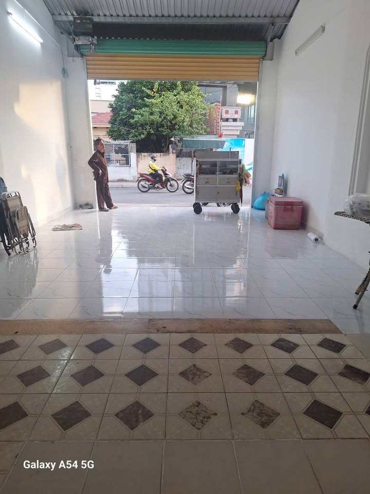 Nhà mặt tiền cho thuê đường Nguyên Hồng, Gò Vấp 57.6m² - Vị trí đắc địa, kinh doanh sầm uất!