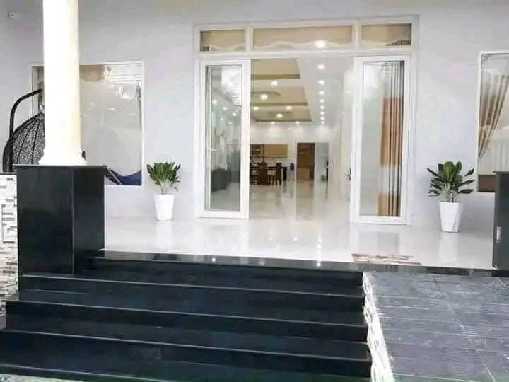 Nhà biệt thự Phú Tân Bến Tre 396m² giá 3 tỷ - Sẵn sàng vào ở ngay!