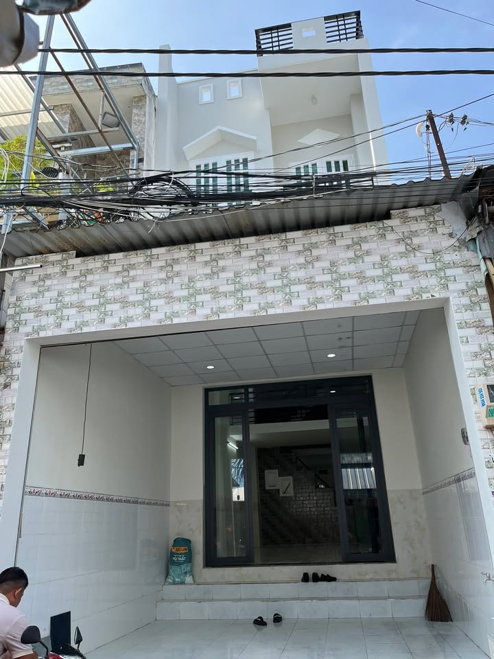 Nhà bán tại 561/33 Đường Số 4, Linh Xuân, Thủ Đức, 72m² giá 7.1 tỷ - Khu vực buôn bán sầm uất!