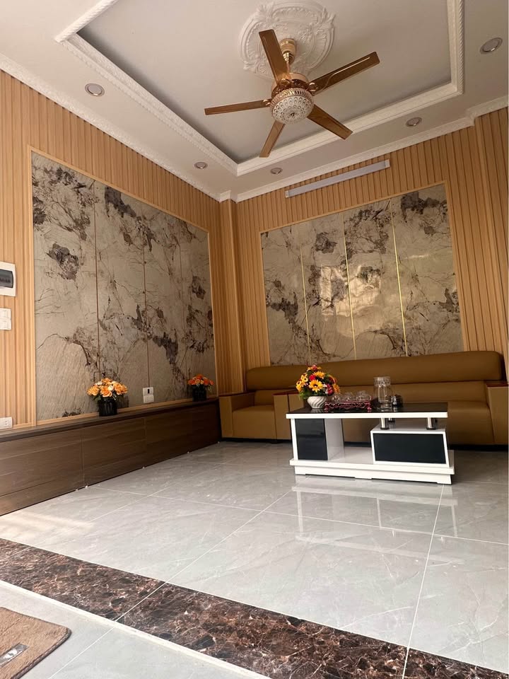 Nhà đẹp Thọ Am, Thanh Trì 67m² giá 6 tỷ - Rộng rãi, ô tô vào tận nơi!