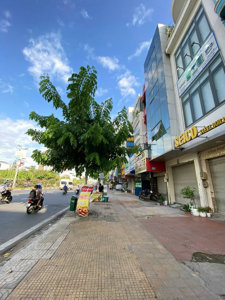 Bán nhà mặt tiền Cộng Hòa 79.8m² giá 27.5 tỷ - Đầu tư sinh lời ngay!