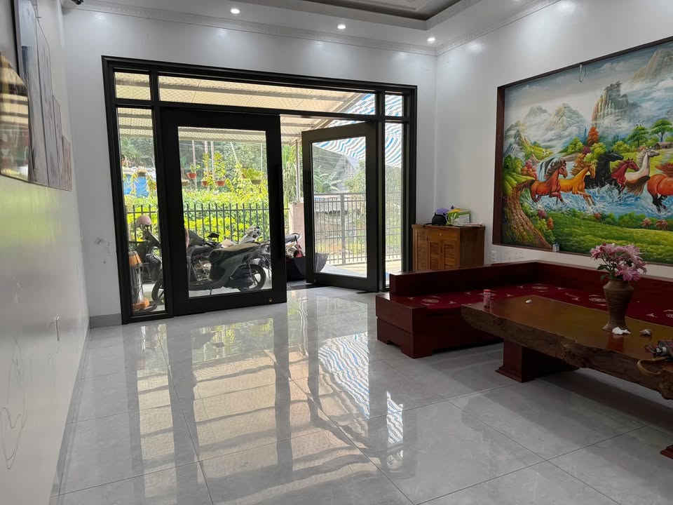 Nhà đẹp 2 tầng tại trung tâm Nam Cường, Lào Cai 100m² giá 2.15 tỷ - Nhanh tay sở hữu!