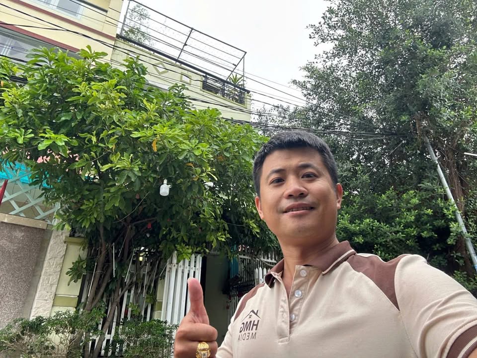 Nhà góc 2 tầng Vĩnh Hòa Nha Trang 64m² giá 4.2 tỷ - Gần biển, thoáng mát!