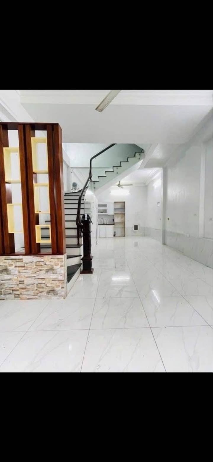 Nhà Liên Ninh 46.8m² giá 5.1 tỷ - Đẹp, dân xây chắc chắn, vào ở ngay!