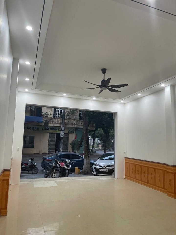 Nhà 2 tầng đường Nguyễn Danh Phương 100m² giá 3 tỷ - Cần bán gấp!