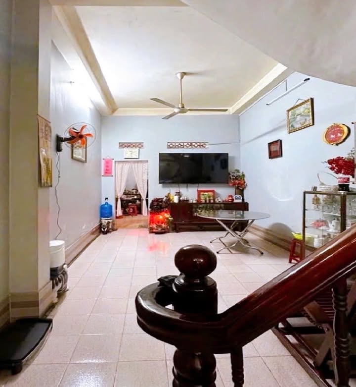 Nhà mặt tiền Cộng Hòa Quận Tân Bình 80m² giá 19 tỷ - Sổ hồng chính chủ, không quy hoạch!