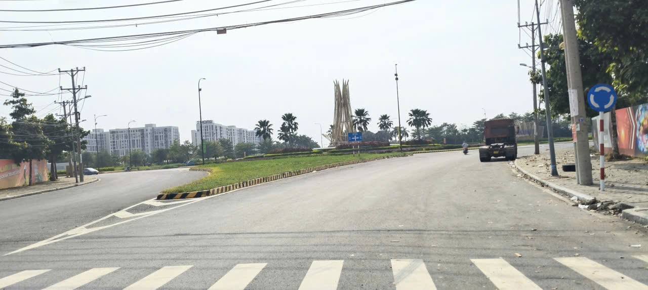 Đất nền góc 2 mặt tiền KDC Nam Long, Bến Lức 133m² giá 4.95 tỷ - Đầu tư sinh lời ngay!