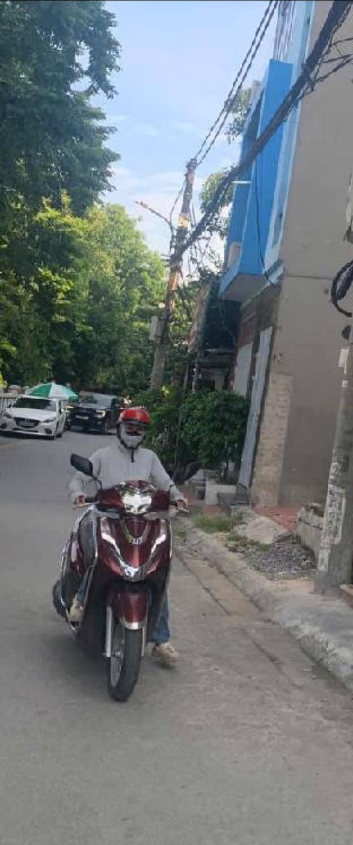 Đất nền Thượng Thanh Long Biên 43m² giá 6.399 tỷ - Sổ đỏ chính chủ, thuận tiện giao thông!