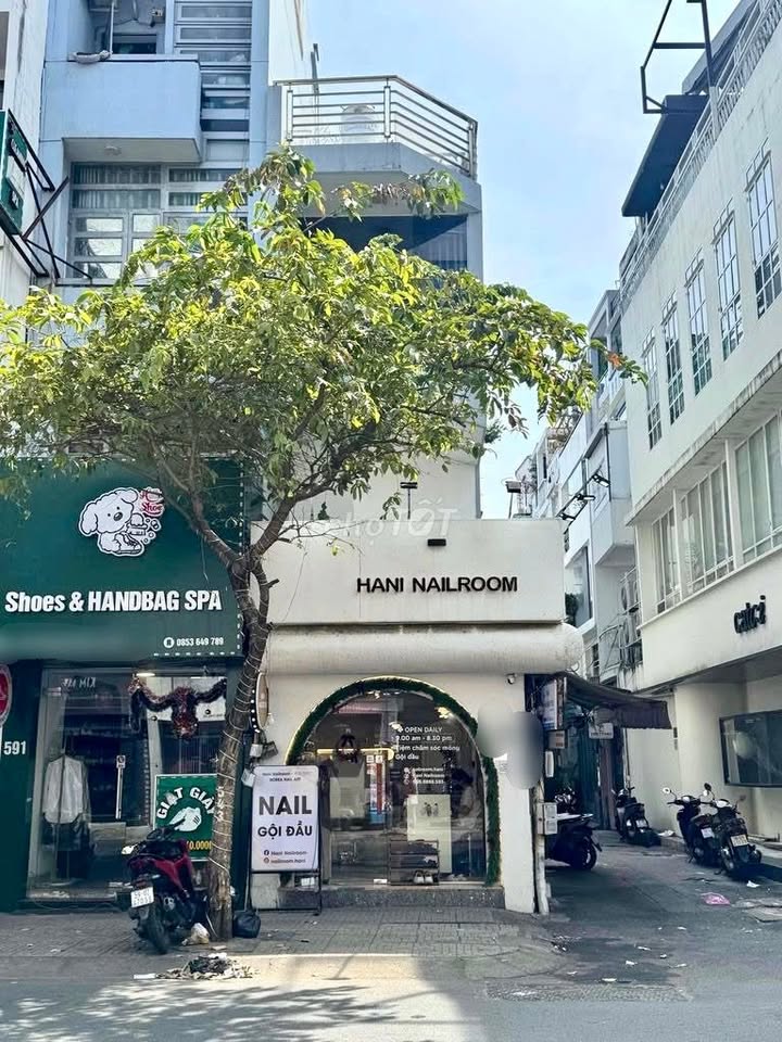 Nhà mặt tiền đường Nguyễn Đình Chiểu, Quận 3 - Diện tích 33m², cho thuê ngay!