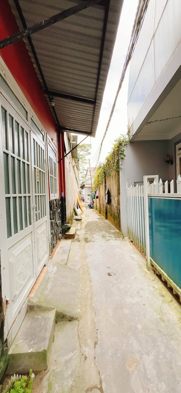 Nhà đẹp Đà Lạt 40m² giá 2.4 tỷ - Tặng full nội thất mới!