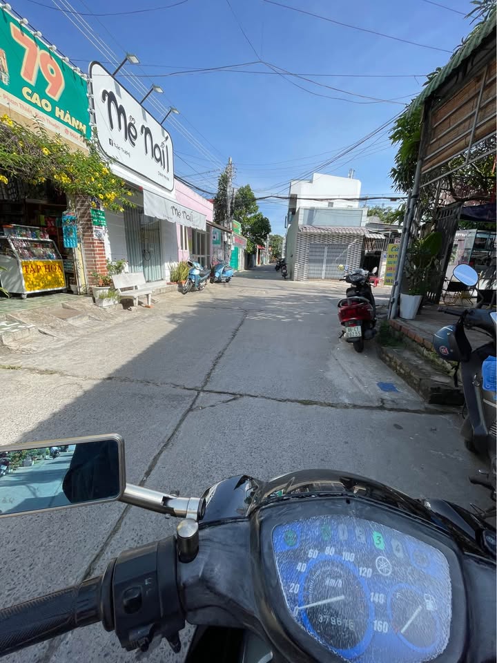 Nhà 1 trệt 1 lầu hẻm Cao Hành, Phú Trinh 70m² giá 2 tỷ - Đầu tư sinh lời hoặc an cư lý tưởng!