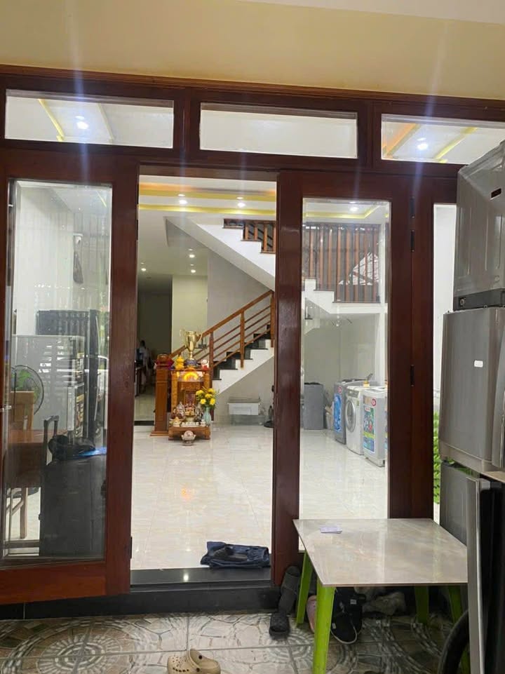 Nhà 3 tầng đường Vũ Đình Liên, Hòa Xuân, Đà Nẵng 100m² giá 8.3 tỷ - Thiết kế tâm huyết, kinh doanh thuận lợi!