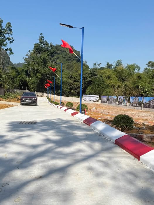 Đất nền Lương Sơn Hòa Bình 100m² giá 300 triệu - Không khí trong lành, thích hợp nghỉ dưỡng!