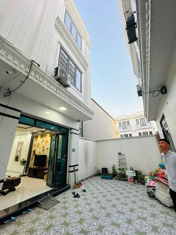 Nhà phố Quỳnh Hoàng, An Dương 50m² giá 2.3 tỷ - Sẵn sàng vào ở ngay!