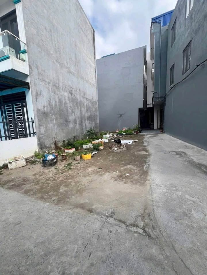 Nhà góc 2 mặt tiền Trần Tất Văn, 52m² giá 1.5 tỷ - Ô tô đỗ tận cửa!