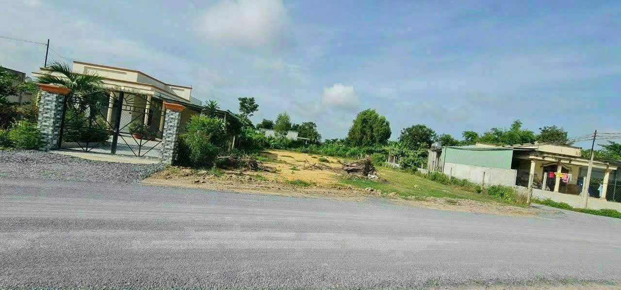 Lô đất 2MT Đức Hòa Thượng 999m² giá 7.5 tỷ - Cơ hội đầu tư hấp dẫn!