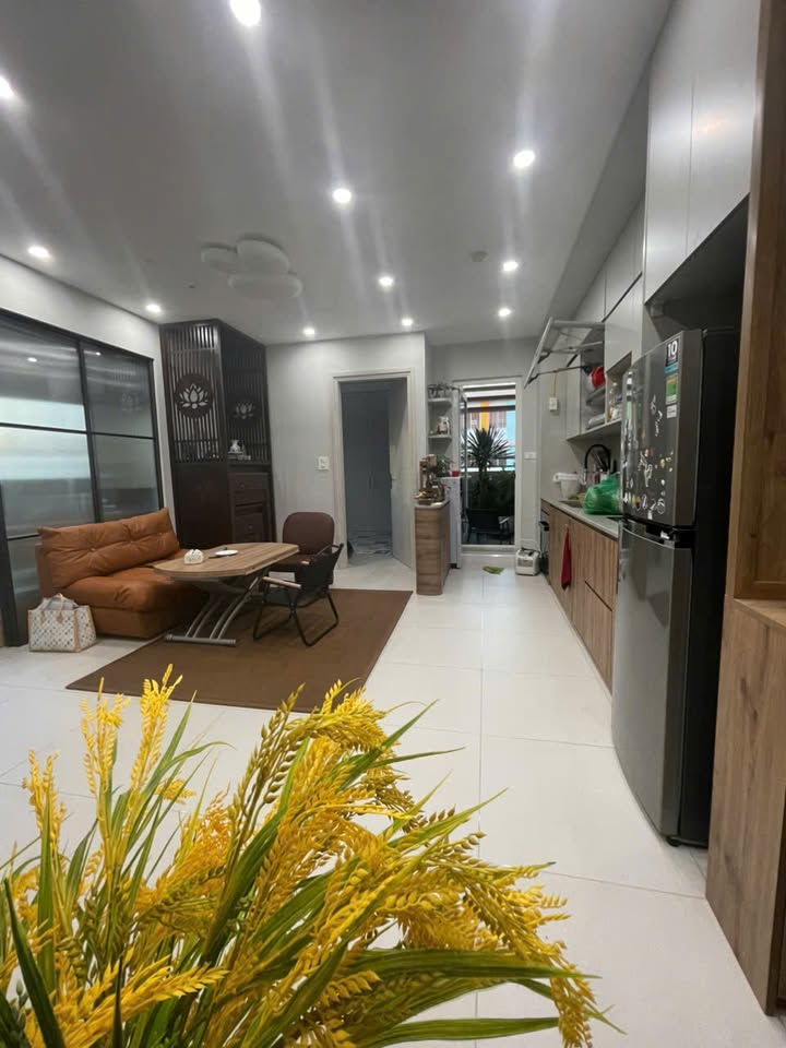 Căn hộ tập thể Trần Cung 40m² giá thỏa thuận - Sổ đỏ chính chủ, đầy đủ nội thất!