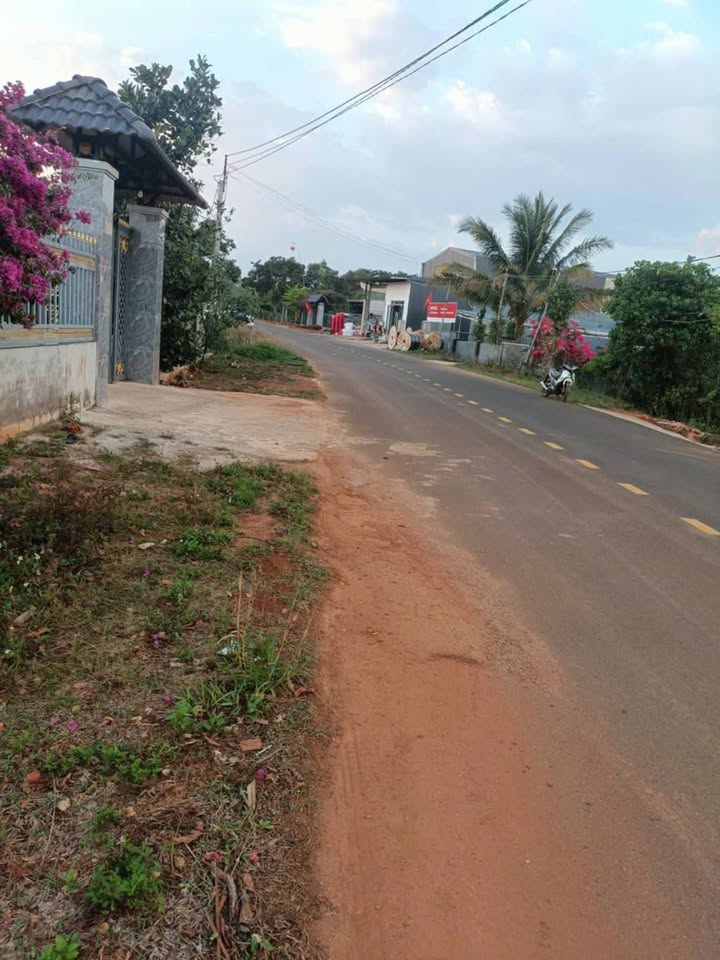 Đất thổ cư Gia Nghĩa 360m² giá 850 triệu - Bán gấp, mặt tiền đường nhựa!