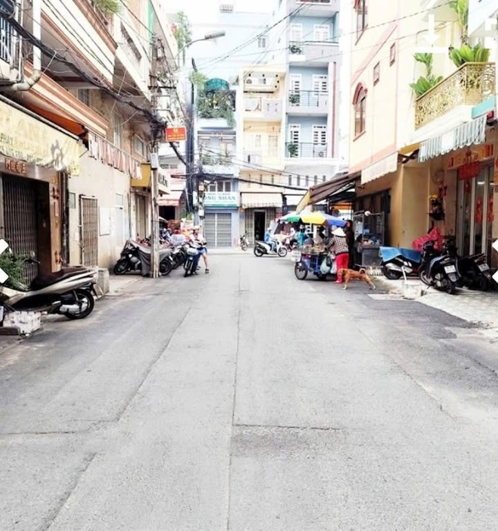 Nhà riêng Quận 11 32m² giá 7.4 tỷ - Sổ hồng hoàn công, kinh doanh thuận lợi!