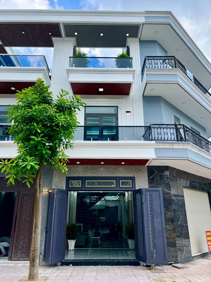 Nhà bán tại Phường An Phú, TP. Hồ Chí Minh 68m² giá 4.7 tỷ - Tặng full nội thất!