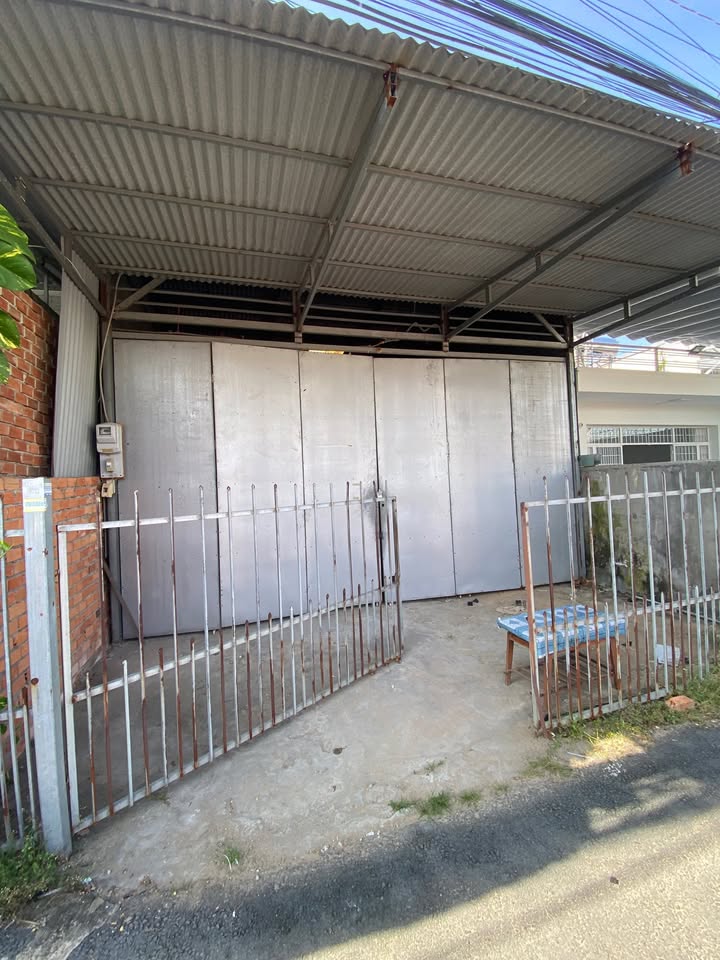 Cho thuê kho 144m² tại Khu Cán Bộ Bình Khánh - Giá chỉ 5 triệu/tháng!