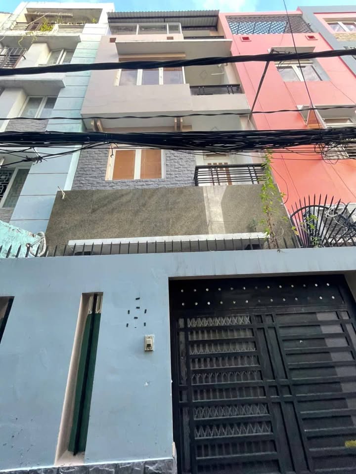 Nhà phố Nguyễn Trãi, Quận 1, Diện tích 40m² giá 9.5 tỷ - Vị trí đắc địa trung tâm!