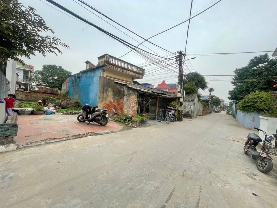 Đất kinh doanh 2 mặt thoáng Đông Lai 105m² giá 3.885 tỷ - Vị trí đắc địa gần sân bay