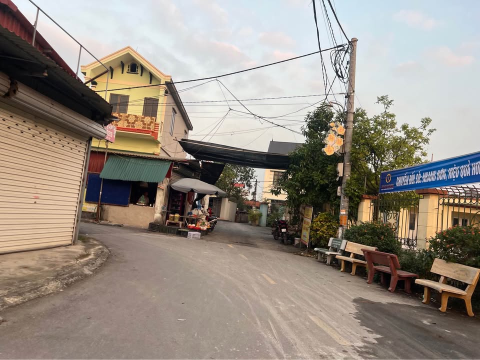 Nhà Nguyên Khê Đông Anh 42m² giá thỏa thuận - Vị trí vàng gần công viên Vintech!