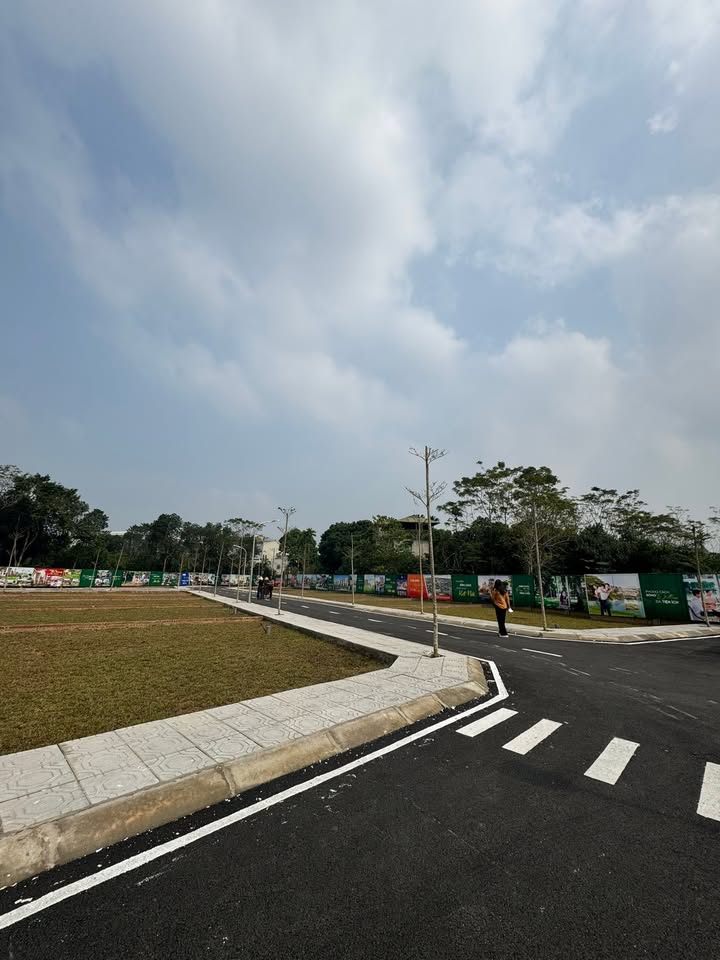 Đất nền Phú Cát Quốc Oai 100m² giá 3 triệu/m² - Sổ hồng chính chủ, đầu tư sinh lời!