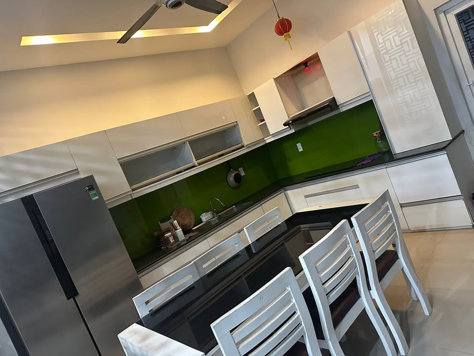 Nhà nguyên căn 3 tầng Đà Nẵng - 4 phòng ngủ, giá chỉ 12 triệu/tháng!